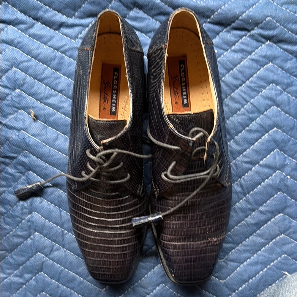 Florsheim Men's Dark Brown Crocodile Pattern Oxfords
